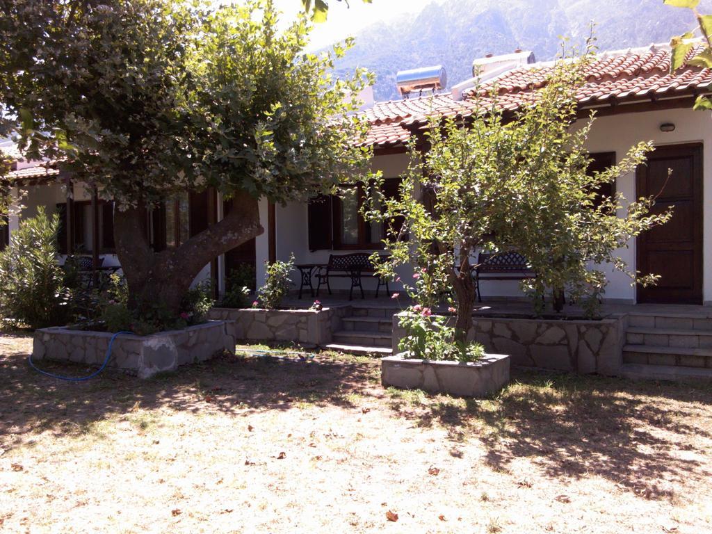 Asprovalta Rooms Kariotes Exterior foto